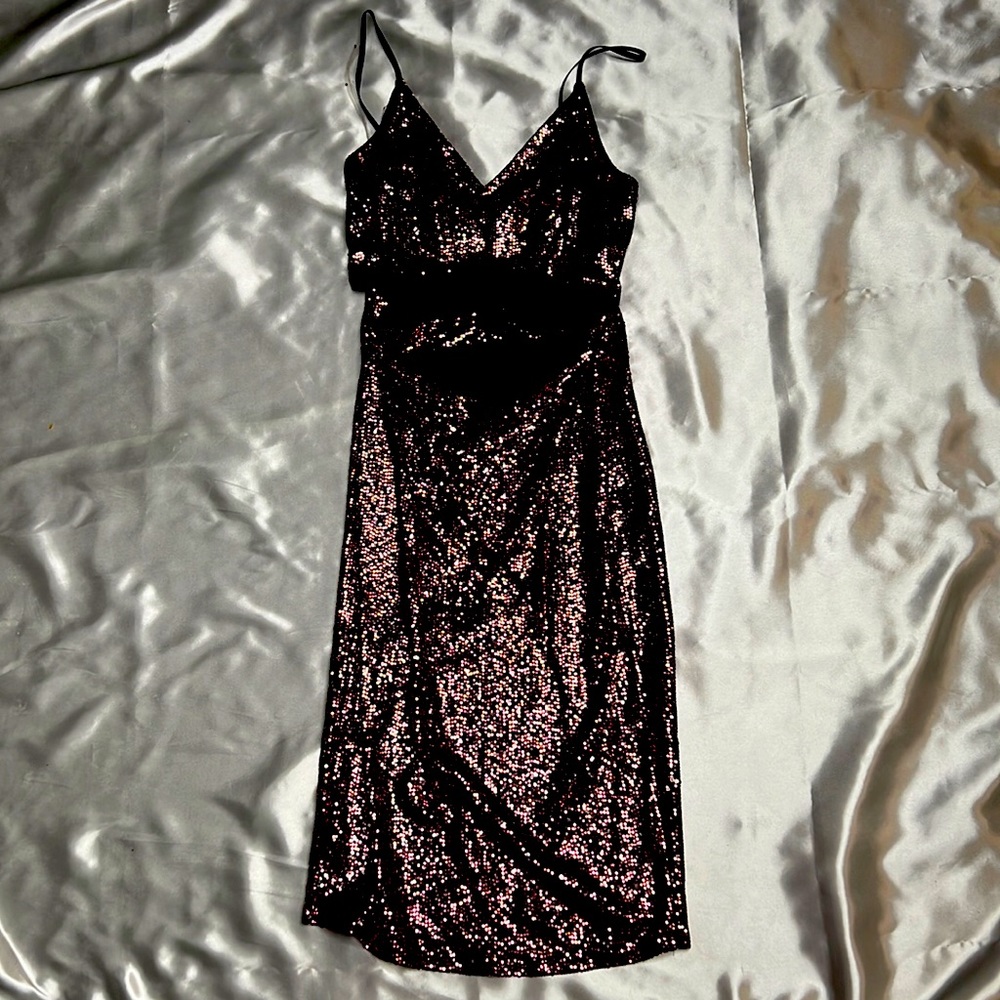January 7 rose gold sequin bodycon dress no size tag but small medium